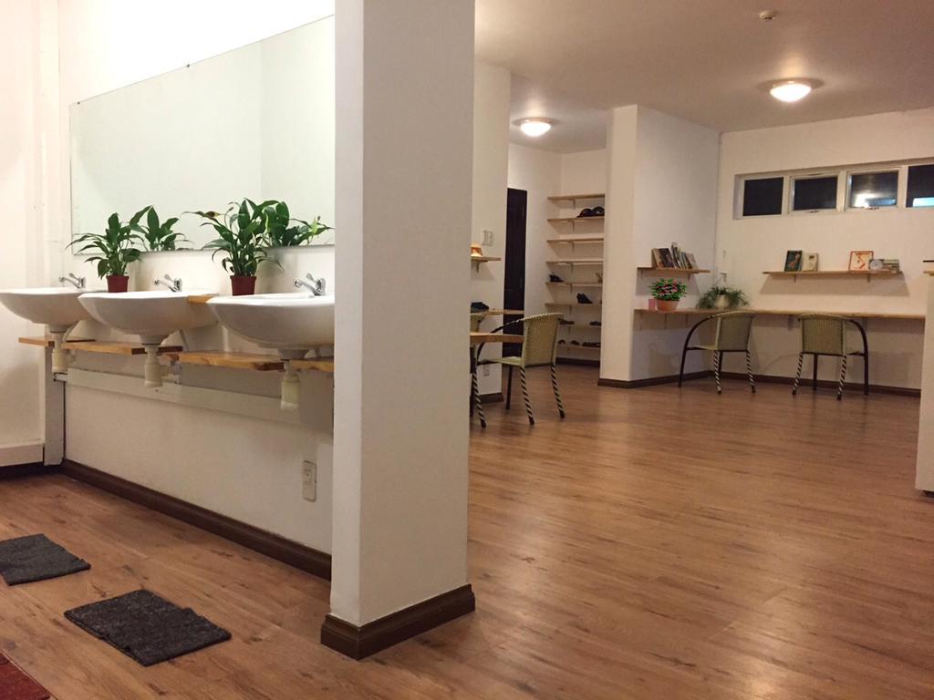 Skygon Hostel Хошимин Экстерьер фото